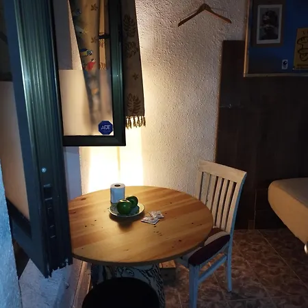 Barceloneta Eco-friendly Studio -private Bathroom- Glamping Barcellona