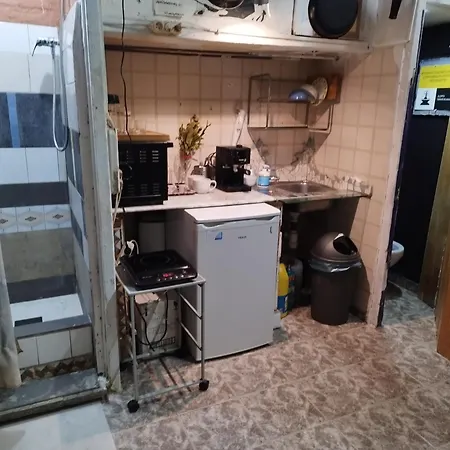 Barceloneta Eco-friendly Studio -private Bathroom- Luxury tent Barcelona